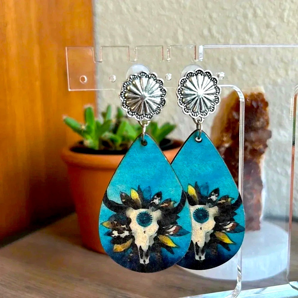 🌵🩵✨ Vintage inspired Western Cowgirl Cowboy Wooden Earrings ✨🩵🌵